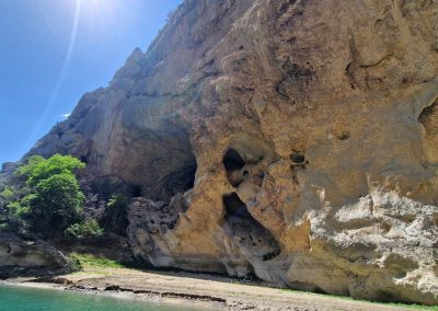 falaise a l entree des gorges du verdon