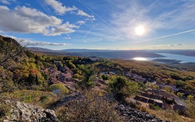 Aiguines : La Porte Enchantée des Gorges du Verdon